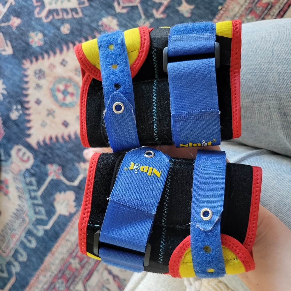 Nipit Thumb Sucking Stopper